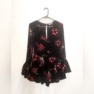 Lush Women’s Floral Long Sleeve Romper Size Small Black